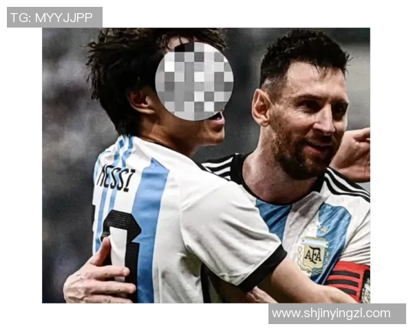 足球明星现场与球迷激烈互动引发热议，球场气氛瞬间升温